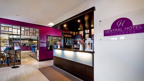 Central Hotel Reception